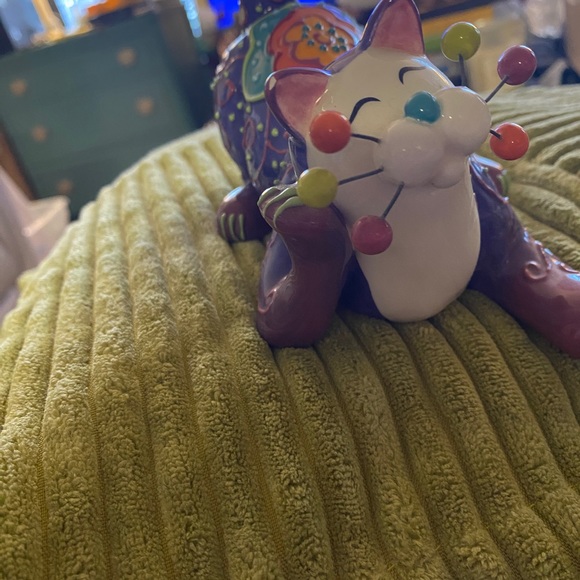 Ceramic Cat - Picture 7 of 11